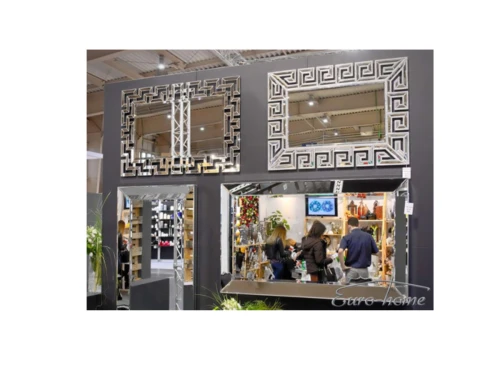 Lustro z greckim lustrzanym ornamentem